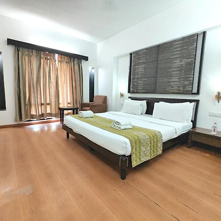 The Sky Imperial, Gandhinagar Hotel Exterior photo