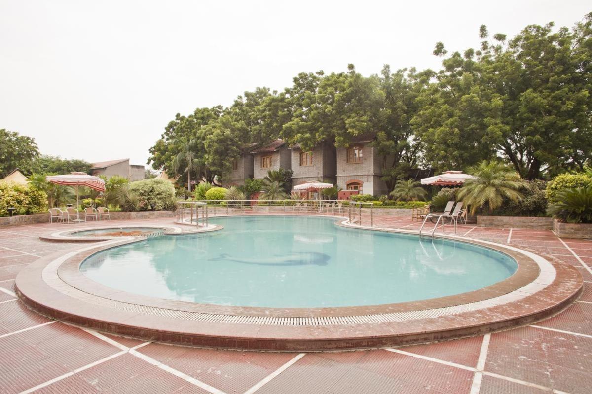 The Sky Imperial, Gandhinagar Hotel Exterior photo