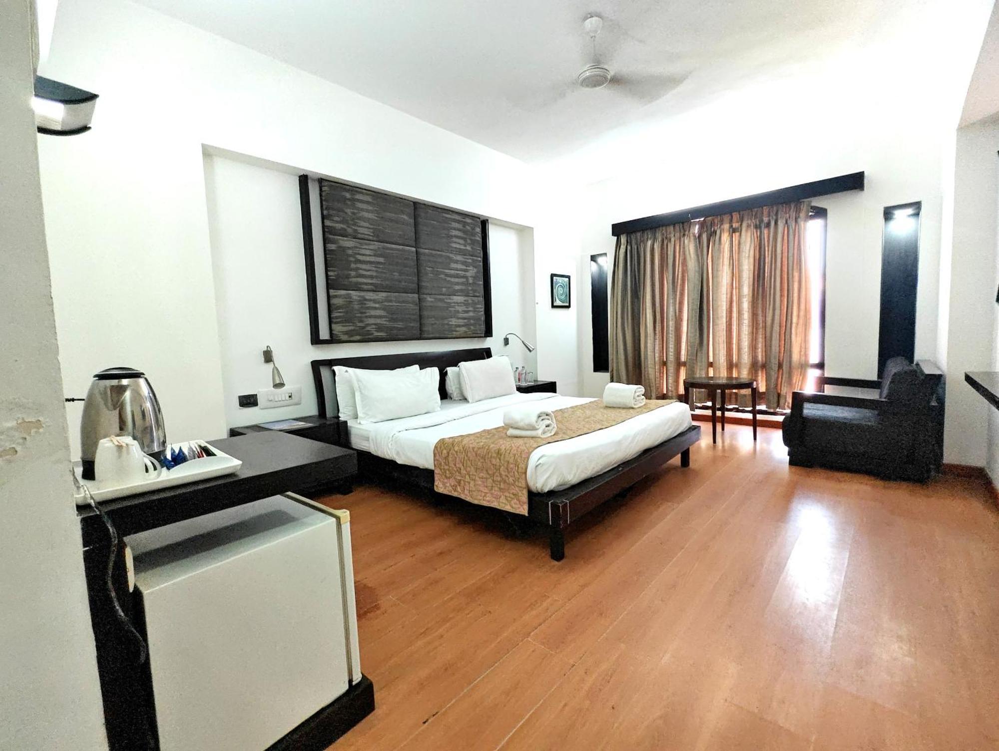 The Sky Imperial, Gandhinagar Hotel Exterior photo